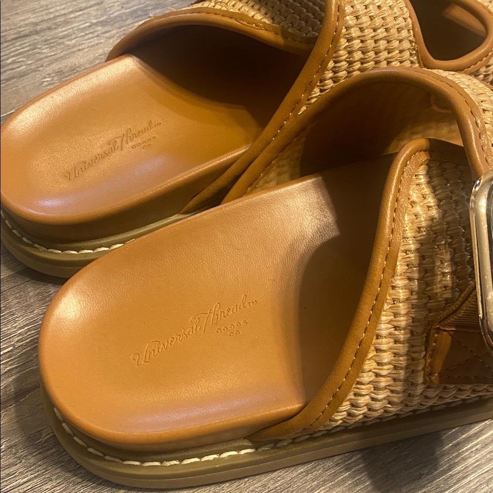 Euc Universal Thread Double Strap Buckle Sandals 9 - image 2